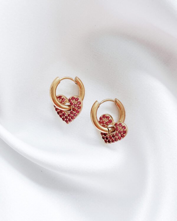 Maži hoops auskarai su širdelėmis
