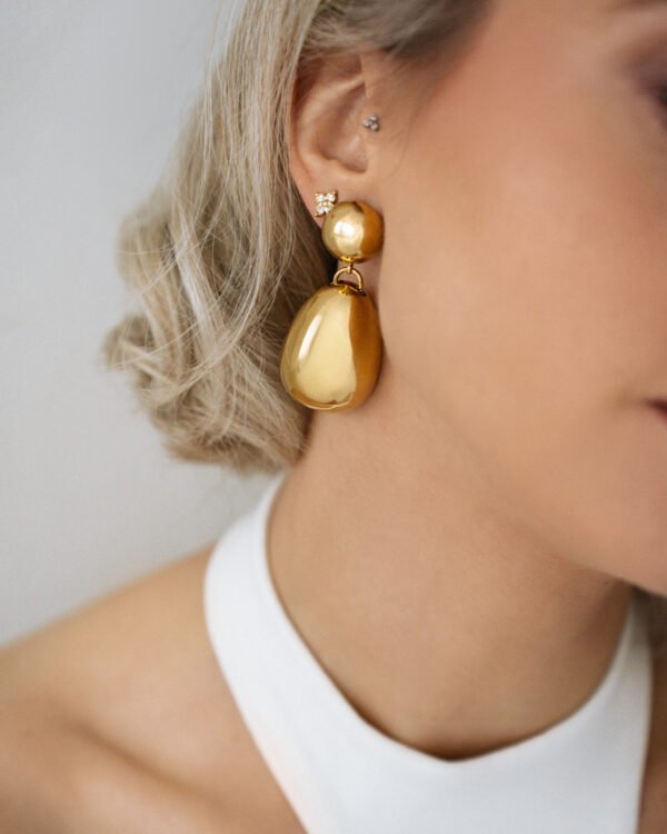 Kabantys auskarai moterims iš nerūdijančio plieno.