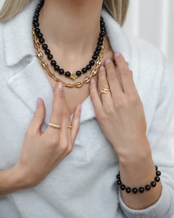 Dviejų dalių kaklo popuošalas moterims.